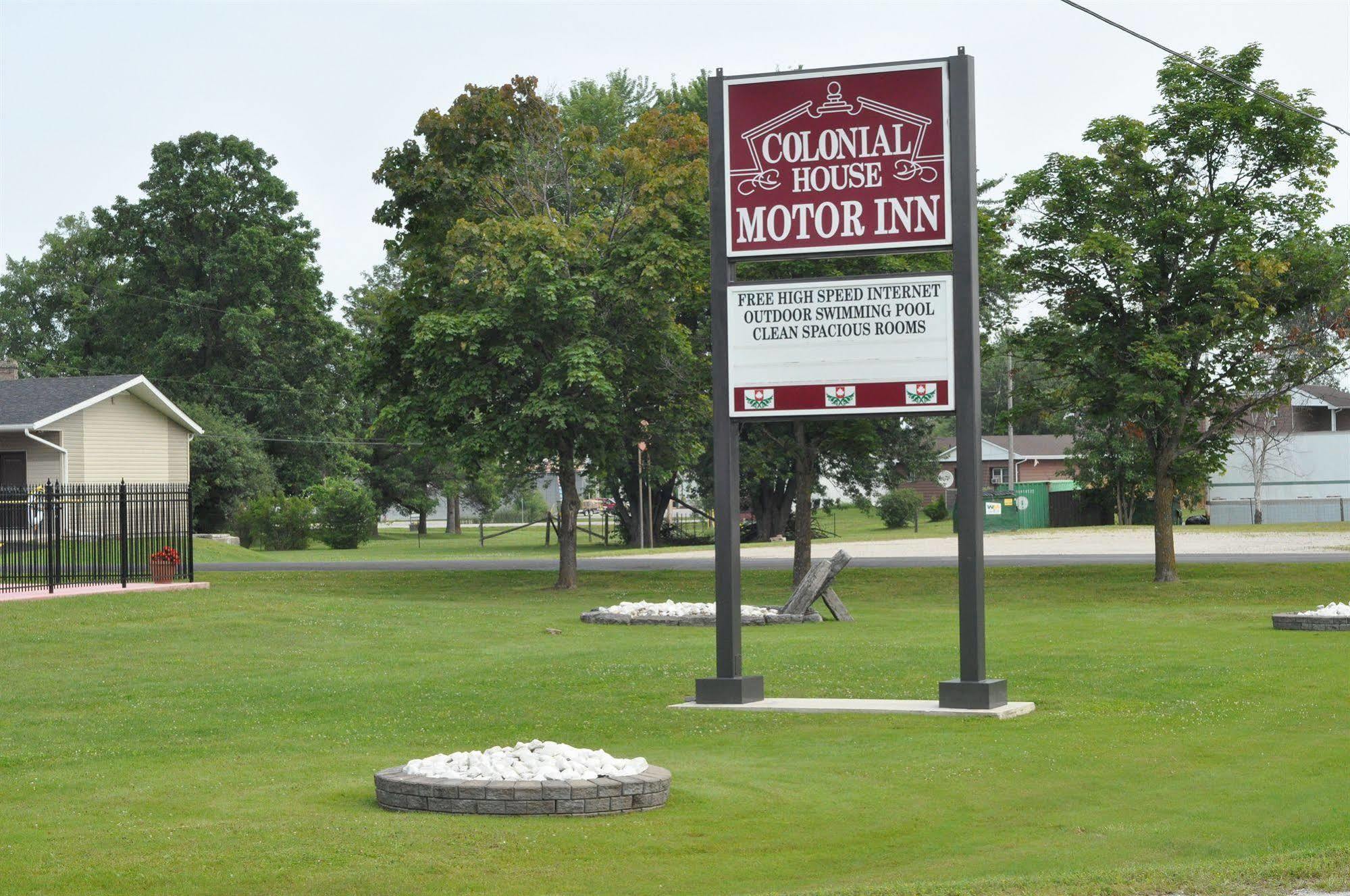 Colonial House Motor Inn Perth Exterior photo